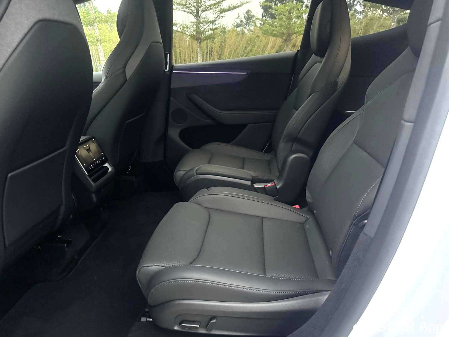 TESLA 2025 Model Y Long Range All Wheel Drive Automatic Transmission
