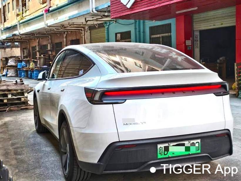 TESLA  2026 Model Y Long Range Rear Wheel Drive Automatic Transmission