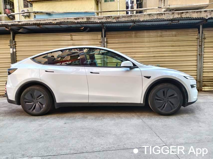 TESLA  2026 Model Y Long Range Rear Wheel Drive Automatic Transmission