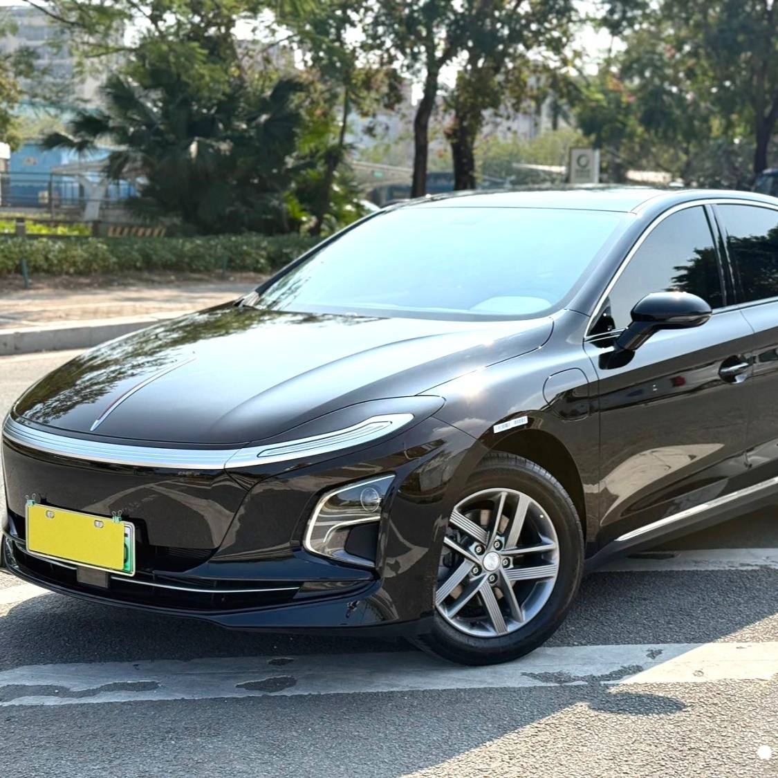 Hong Qi 2025 E-QM5 500km Mobility Edition Automatic Transmission Used Car