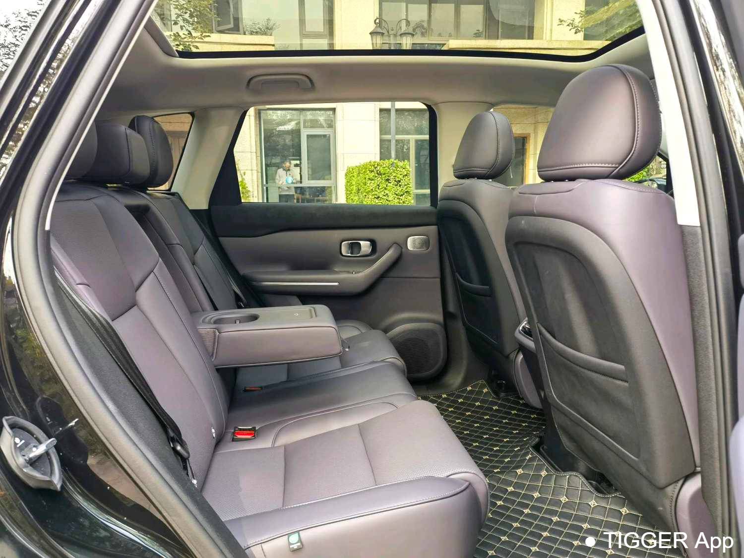 LEAP 2024 C10 530 Intelligent Edition Automatic Transmission