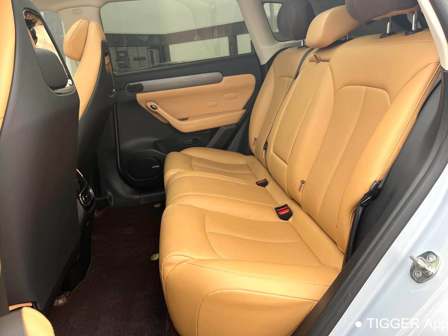 LEAP 2024 C11 580 Premium Edition Automatic Transmission