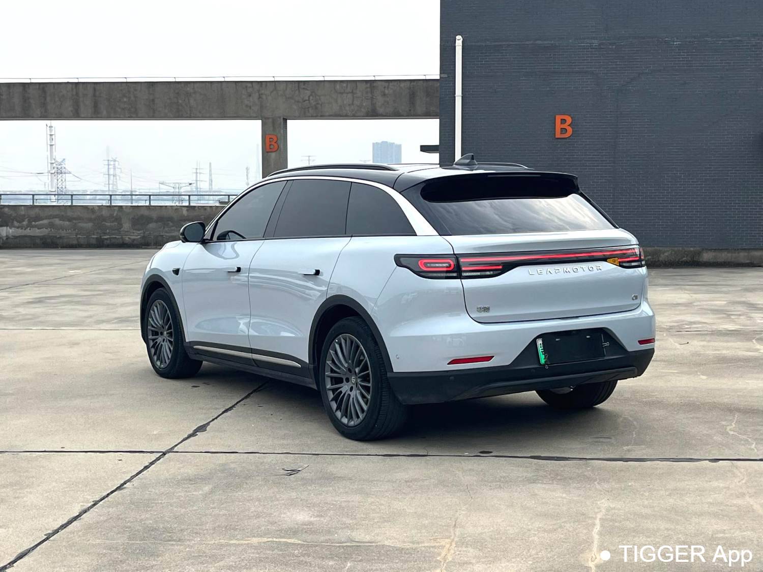 LEAP 2024 C11 580 Premium Edition Automatic Transmission