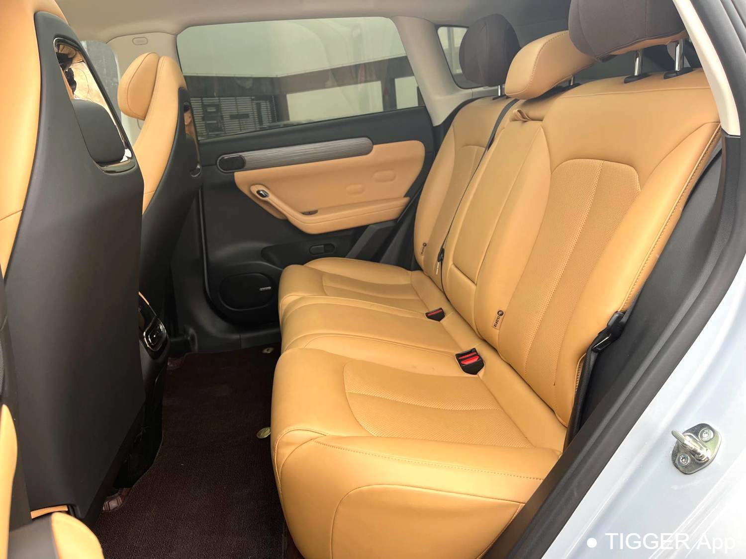 LEAP 2024 C11 580 Premium Edition Automatic Transmission