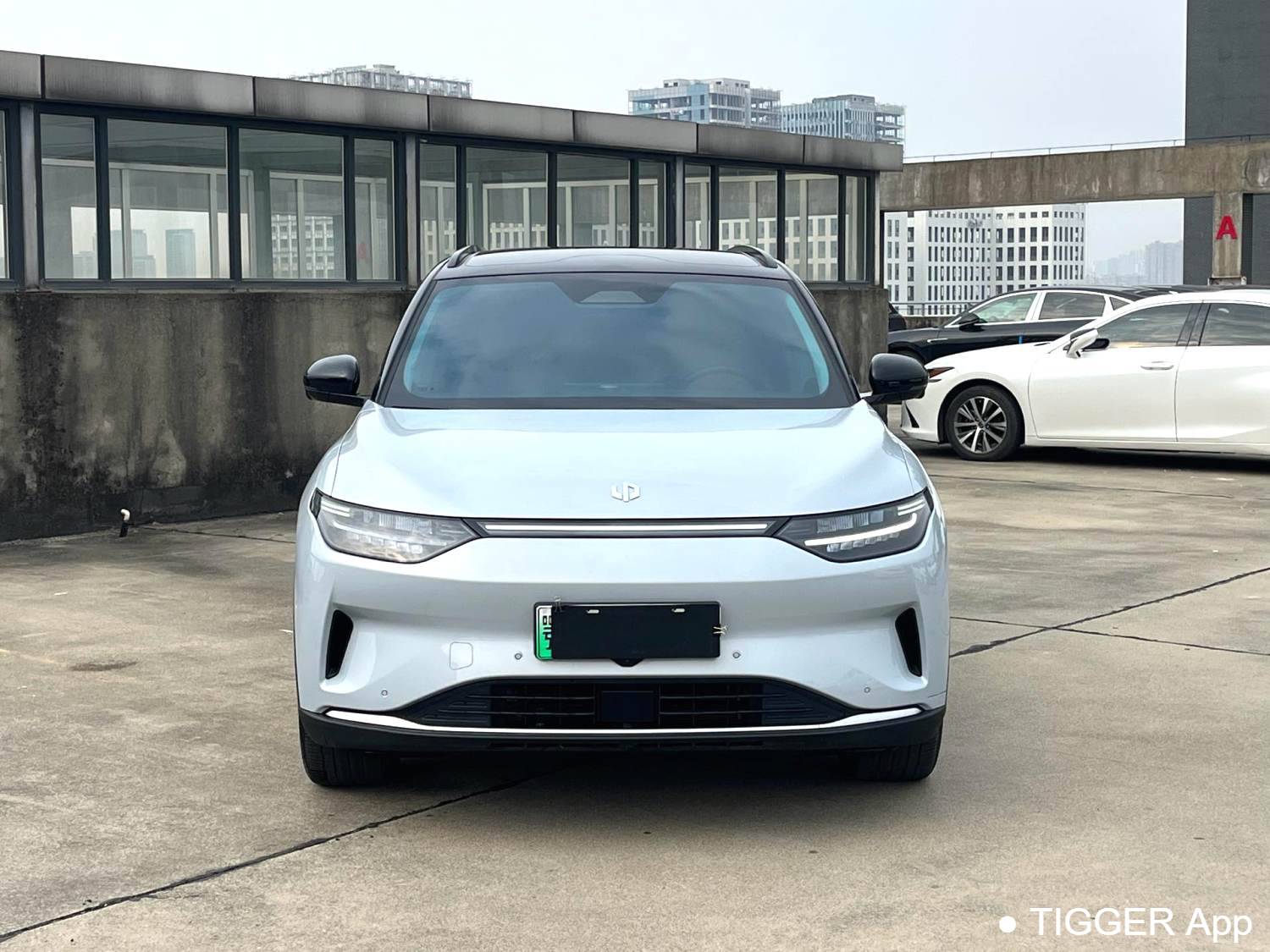 LEAP 2024 C11 580 Premium Edition Automatic Transmission