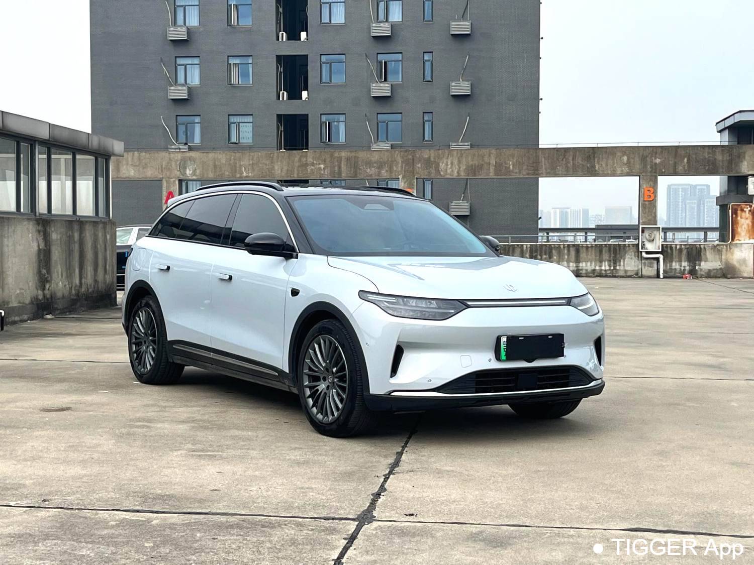 LEAP 2024 C11 580 Premium Edition Automatic Transmission