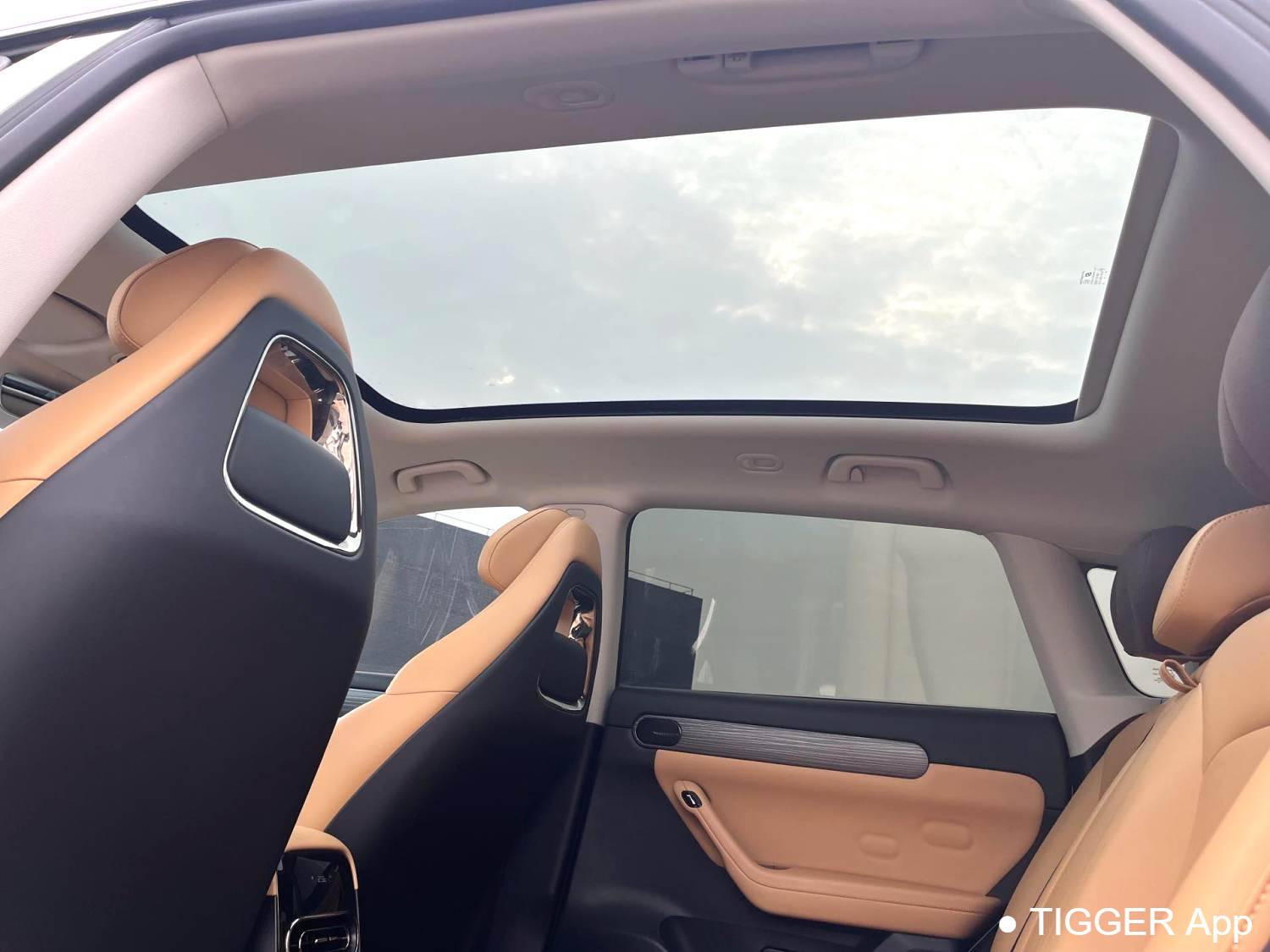 LEAP 2024 C11 580 Premium Edition Automatic Transmission