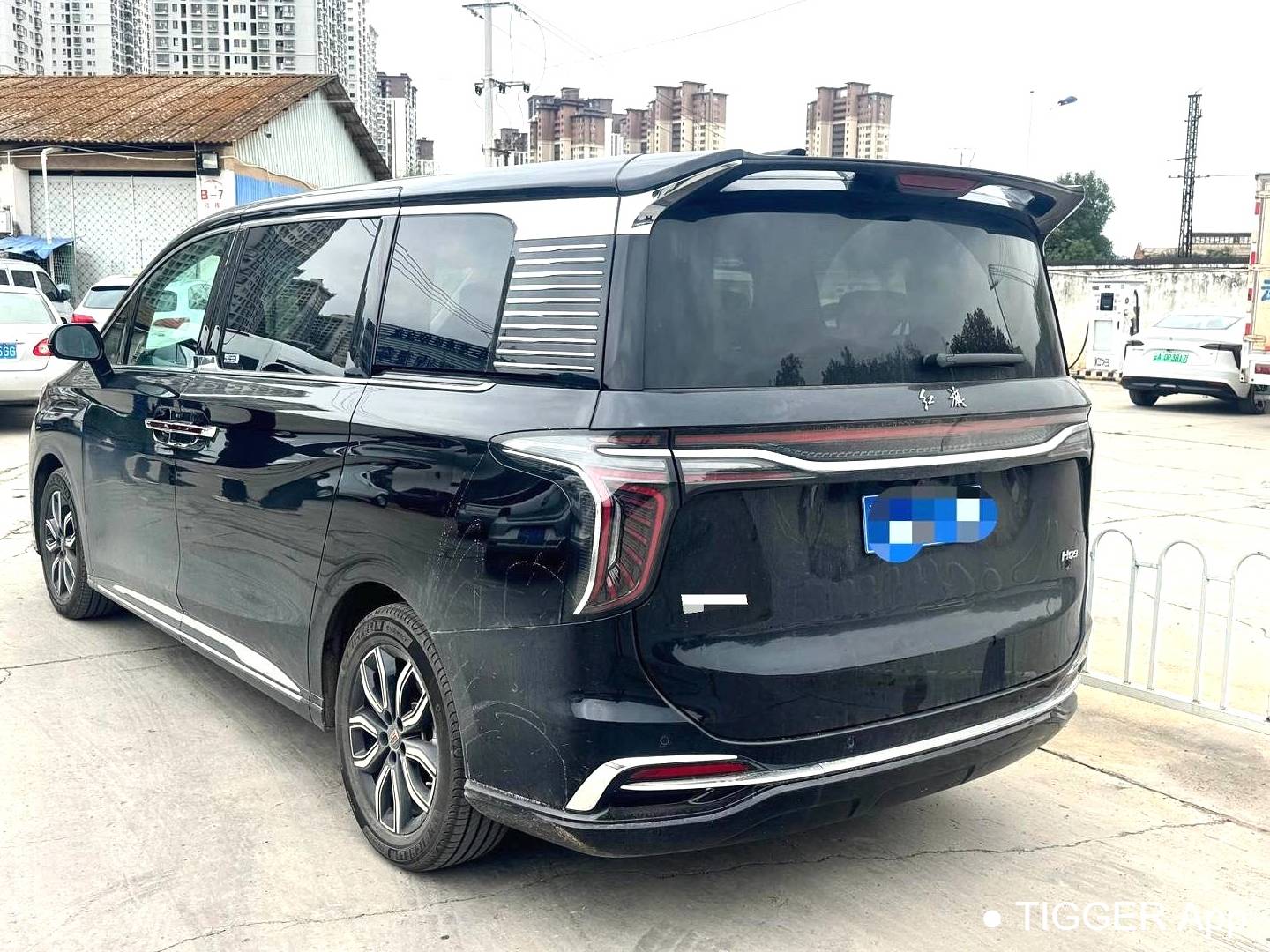 Hong Qi 2023 HQ9 48V 2.0T Intelligent Connection Flag Leading Edition Automatic Transmission