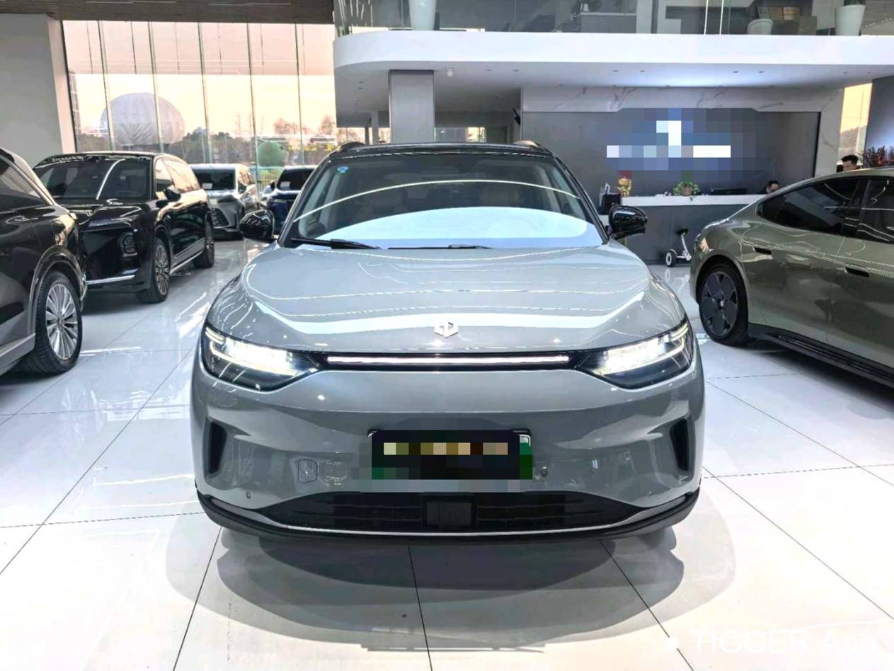 LEAP 2024 C11 580 Premium Edition Automatic Transmission