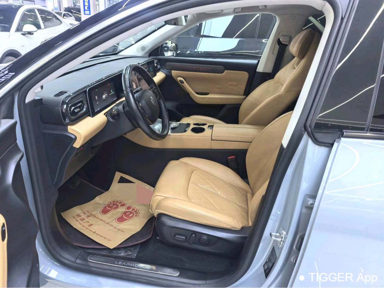 LEAP 2024 C11 580 Premium Edition Automatic Transmission