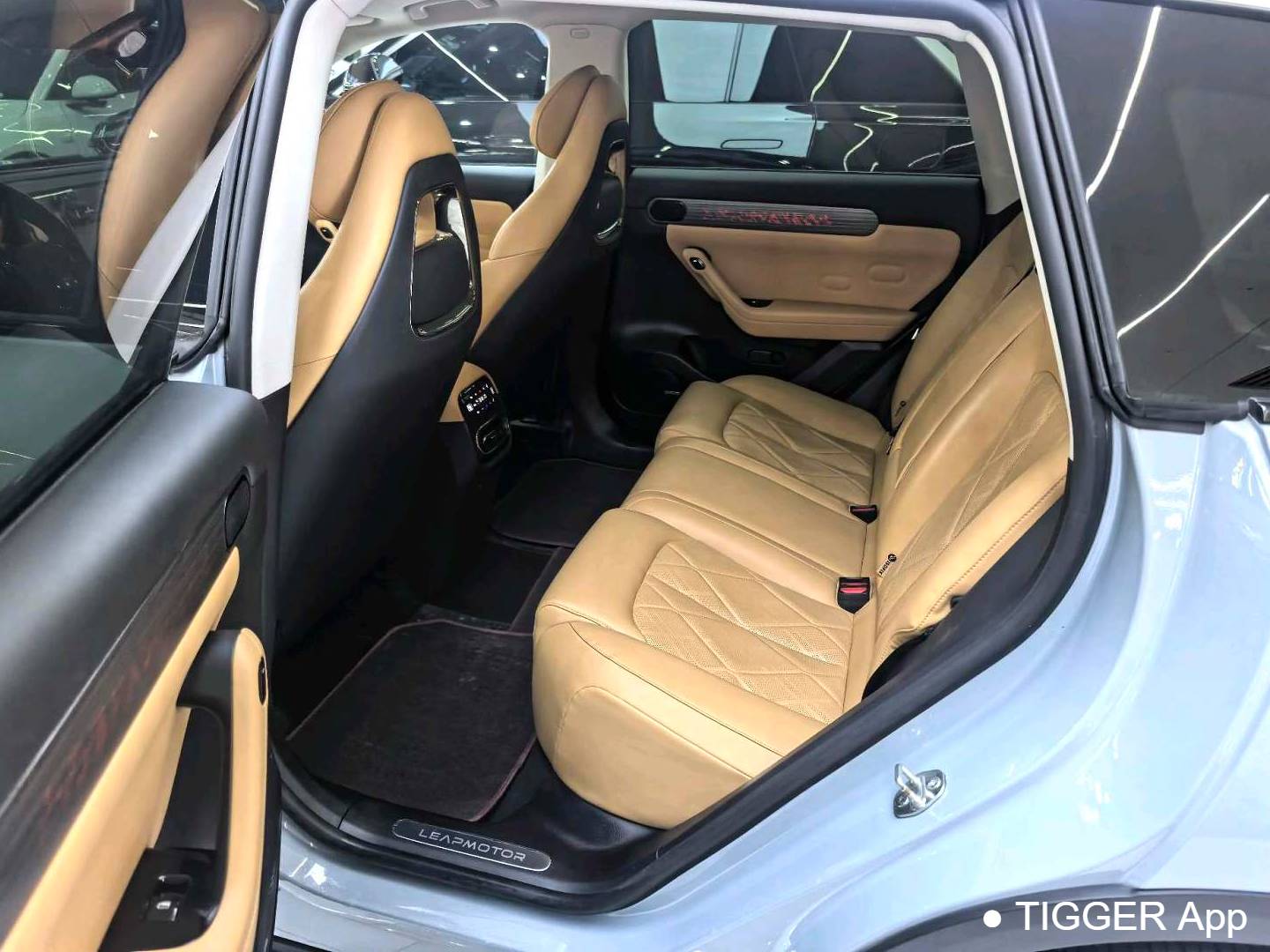 LEAP 2024 C11 580 Premium Edition Automatic Transmission