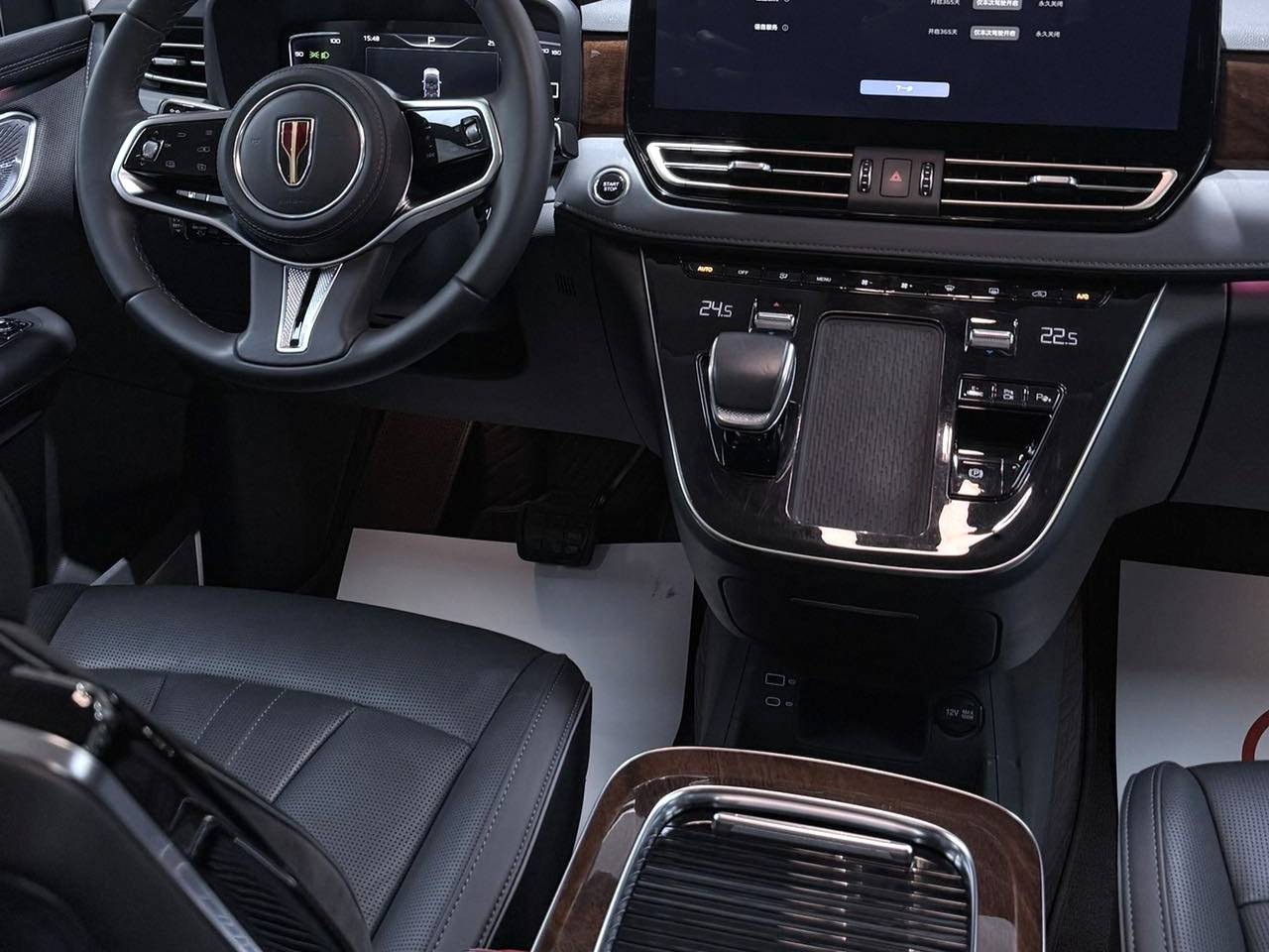 Hong Qi  2024 HQ9 PHEV 2.0T 4WD Luxury Edition Automatic Transmission