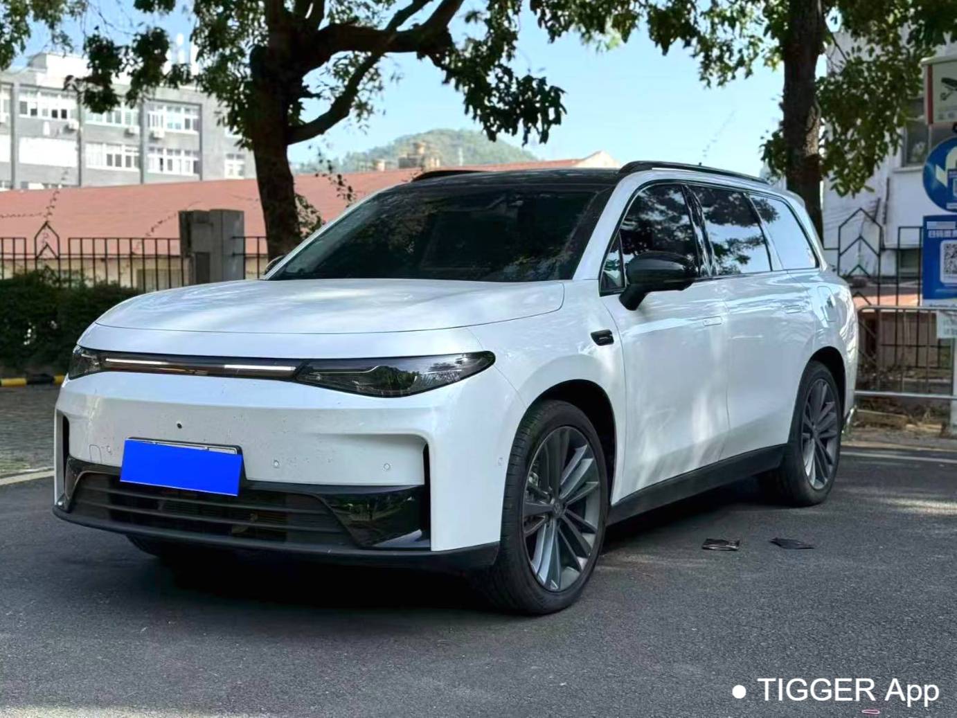 LEAP 2024 C16 520 Premium Edition Automatic Transmission