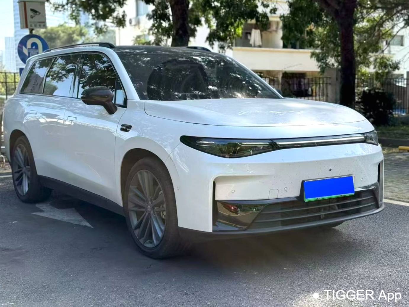 LEAP 2024 C16 520 Premium Edition Automatic Transmission