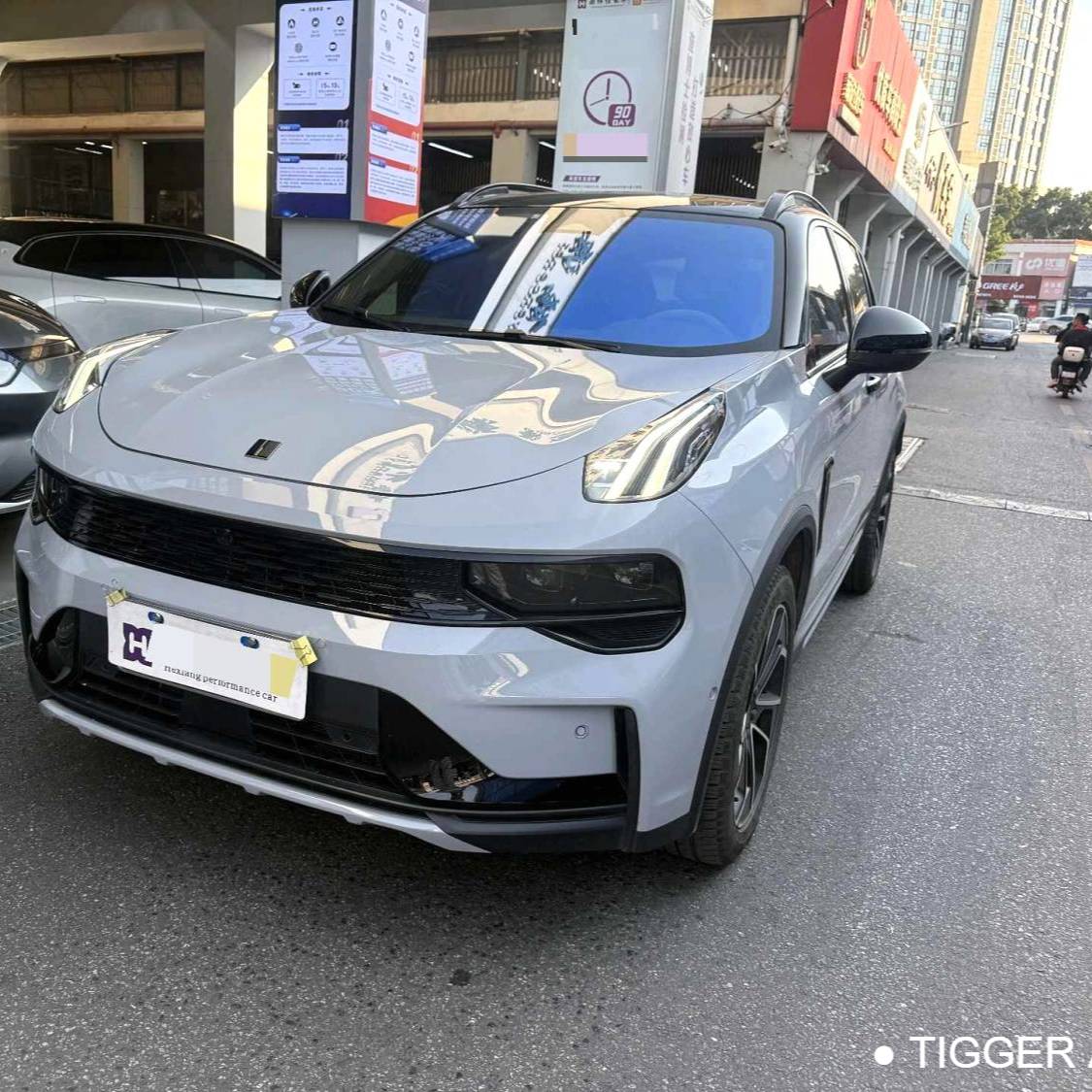 LYNK&CO 2022 LYNK&CO 01 EM-F 1.5TD Dawn Automatic Transmission سيارة مستعملة