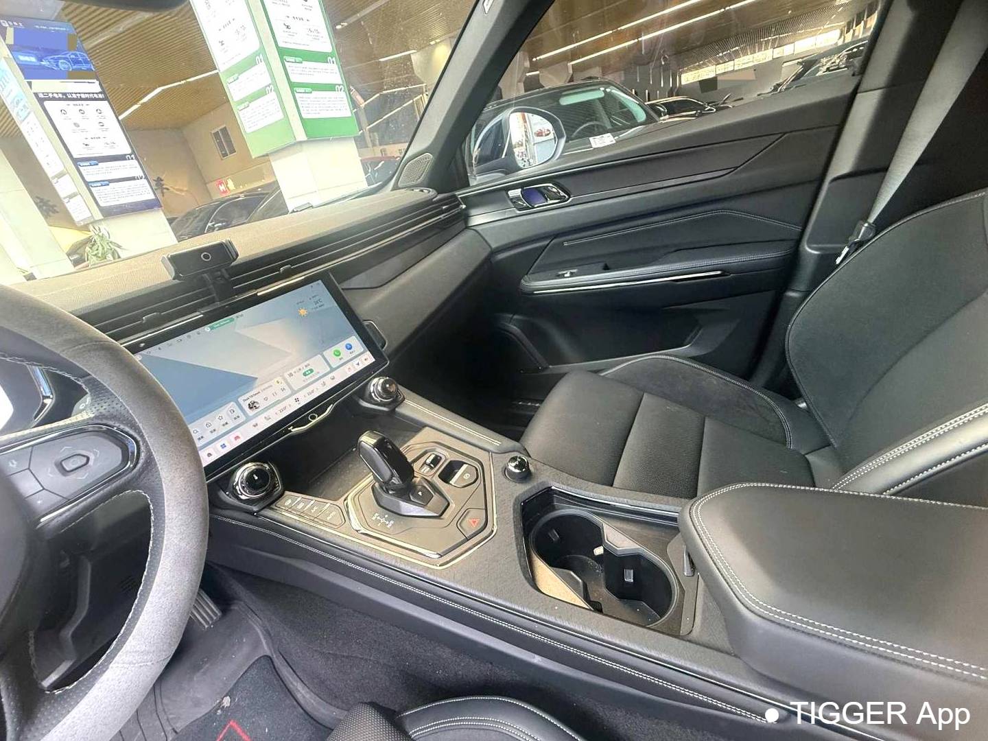 LYNK&CO 2022 LYNK&CO 01 EM-F 1.5TD Dawn Automatic Transmission