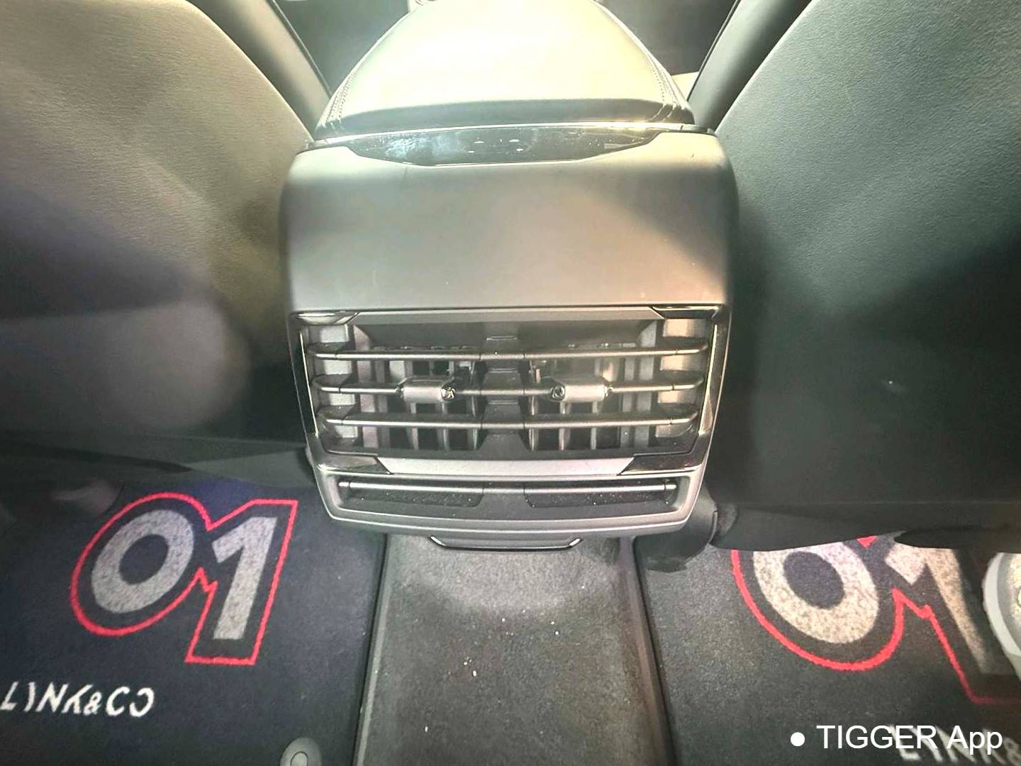 LYNK&CO 2022 LYNK&CO 01 EM-F 1.5TD Dawn Automatic Transmission