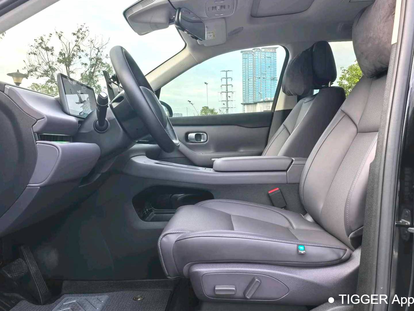 LEAP 2024 C16 520 Premium Edition Automatic Transmission