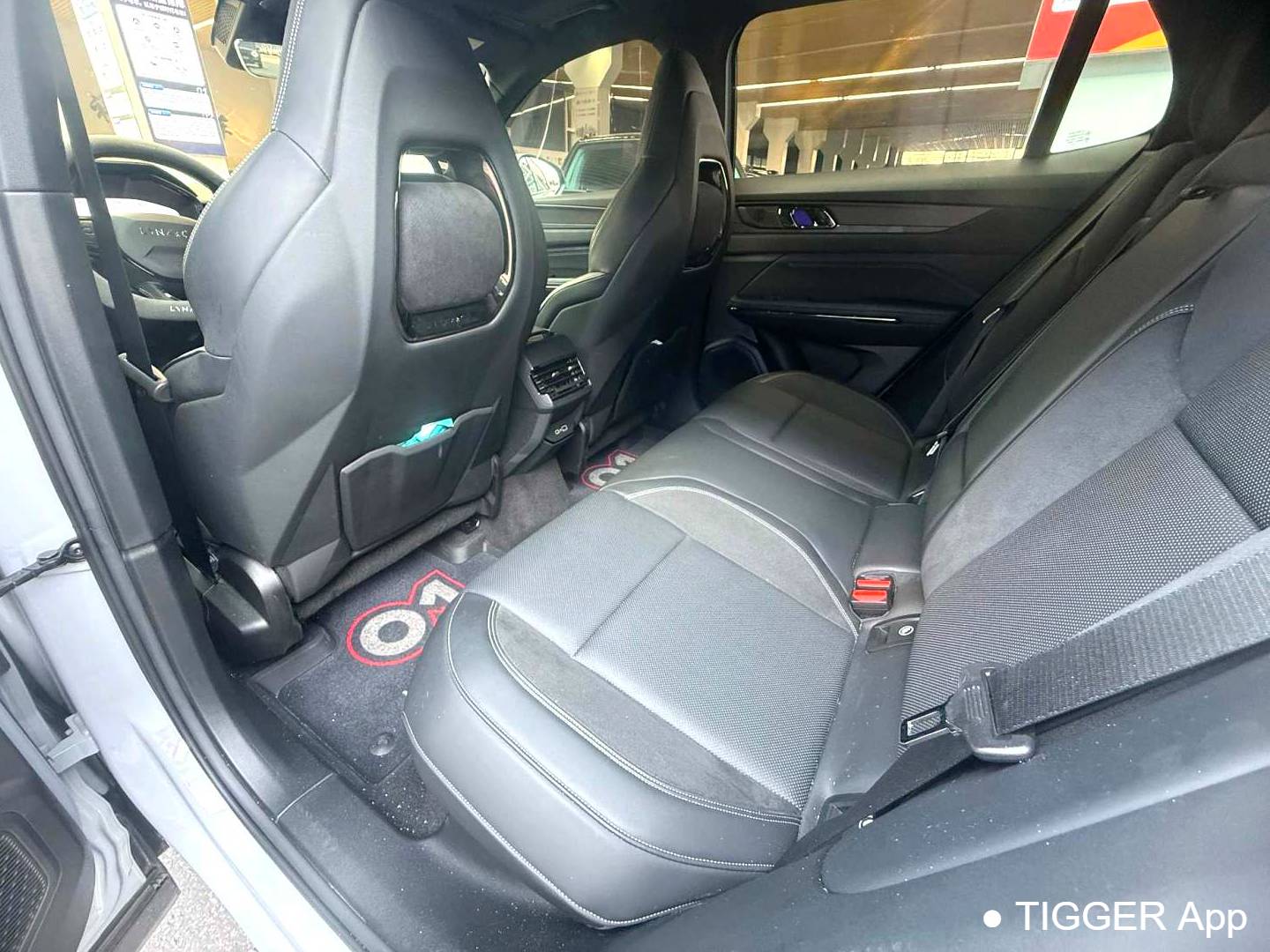 LYNK&CO 2022 LYNK&CO 01 EM-F 1.5TD Dawn Automatic Transmission