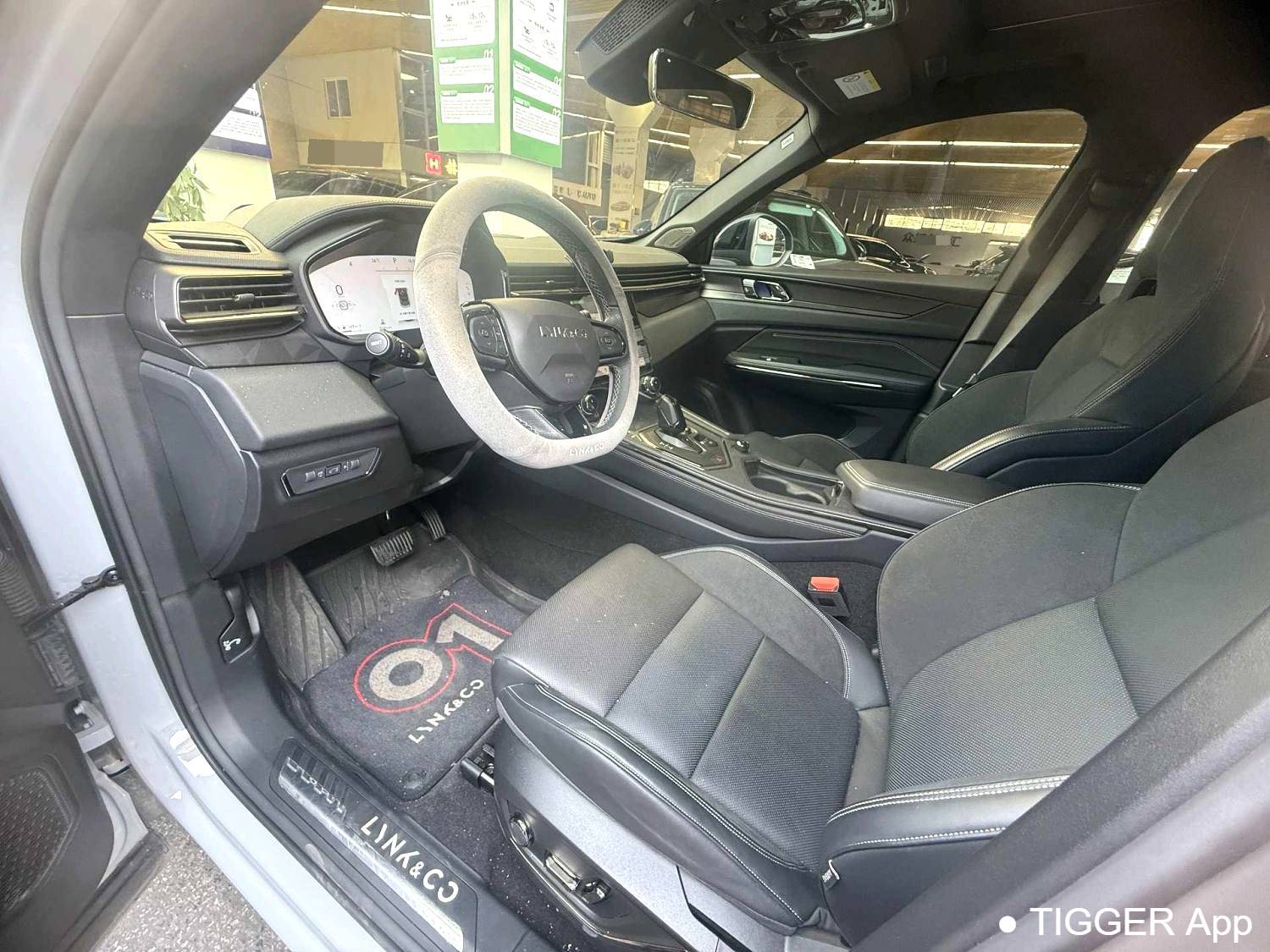 used LYNK&CO 2022 LYNK&CO 01 EM-F 1.5TD Dawn Automatic Transmission