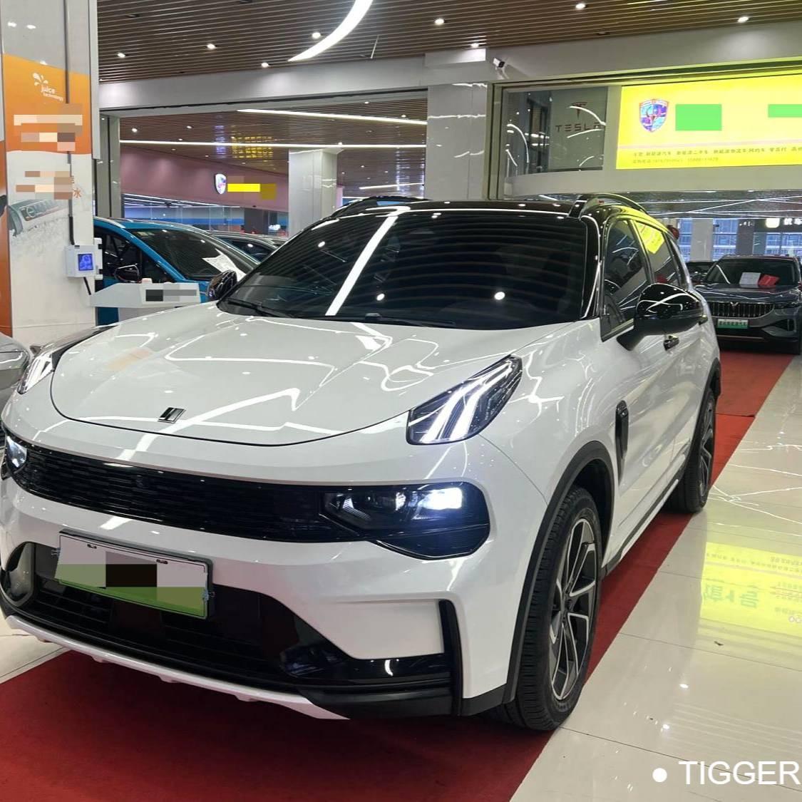 LYNK&CO 2023 LYNK&CO 01 EM-P 1.5TD AM Automatic Transmission سيارة مستعملة