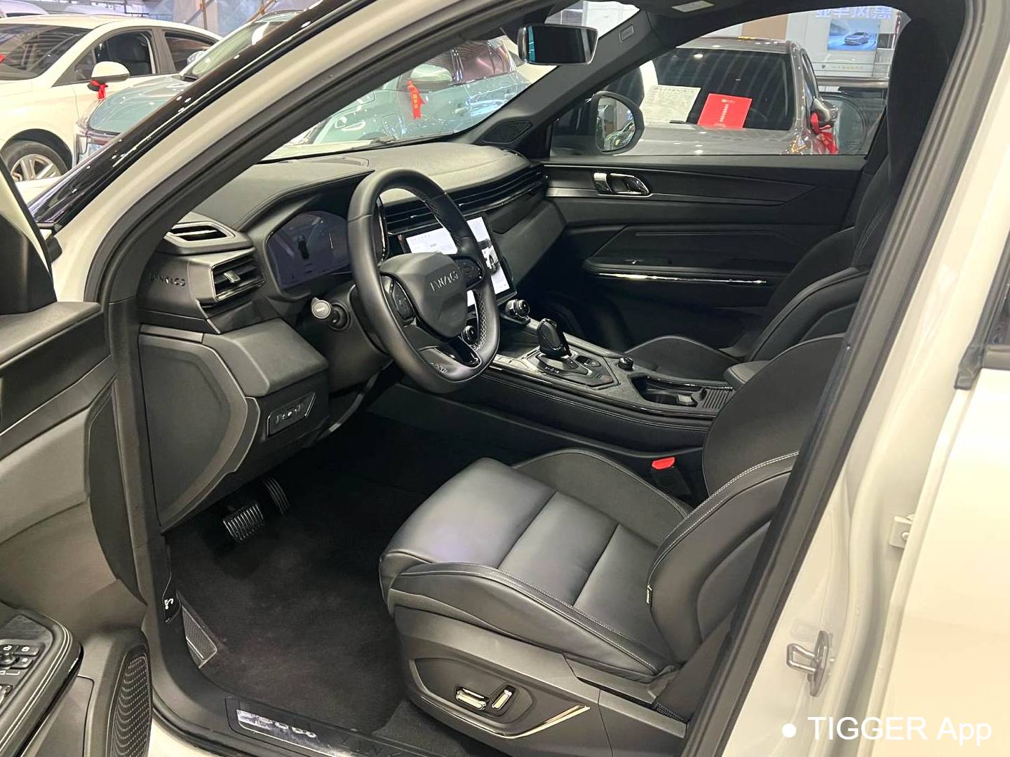 LYNK&CO 2023 LYNK&CO 01 EM-P 1.5TD AM Automatic Transmission