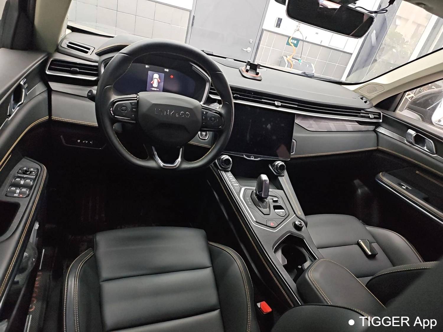 used LYNK&CO 2024 LYNK&CO 01 2.0TD 2WD Global Automatic Transmission