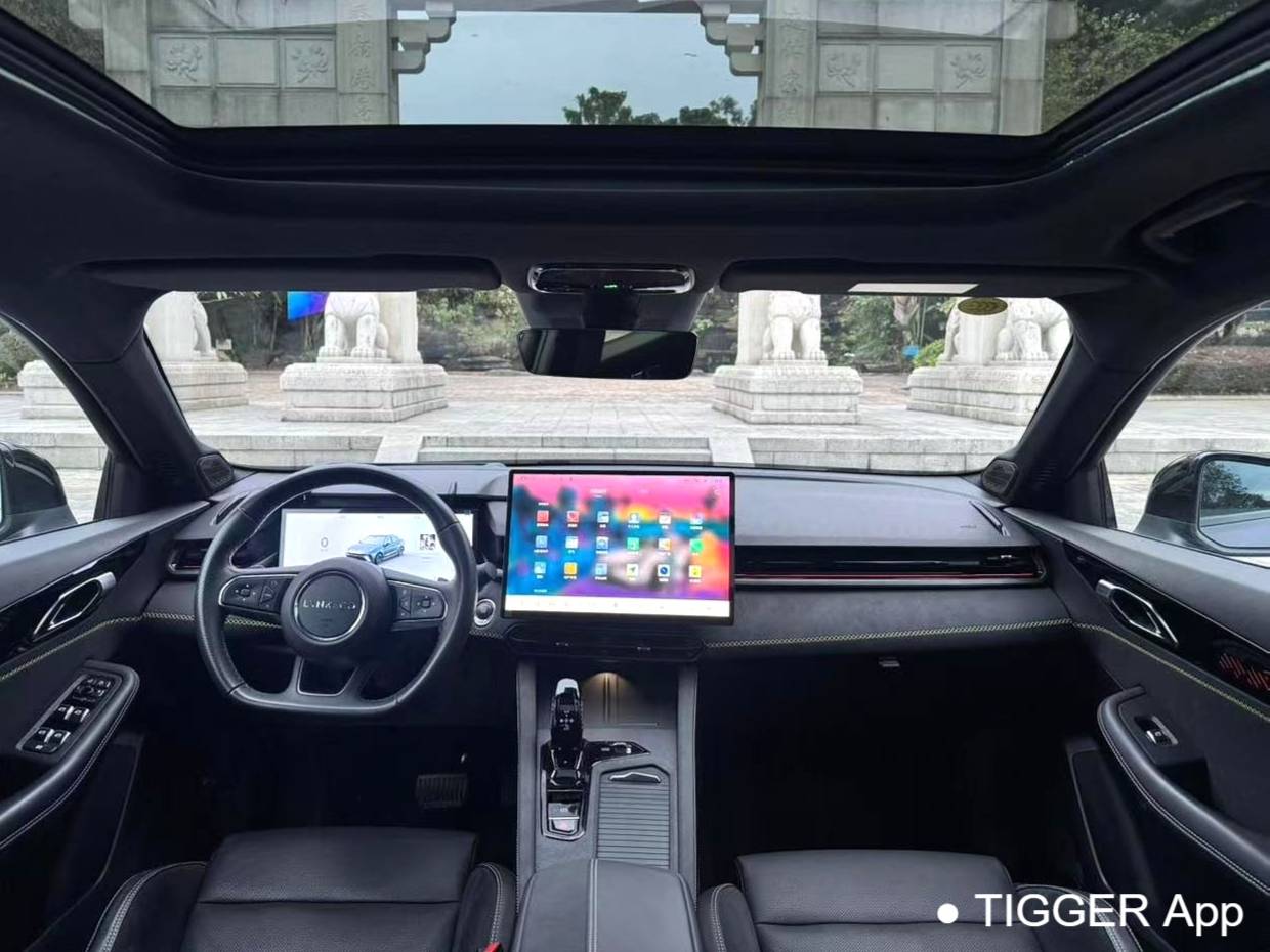 LYNK&CO 2025 LYNK&CO 03 2.0TD Champion Pro Automatic Transmission