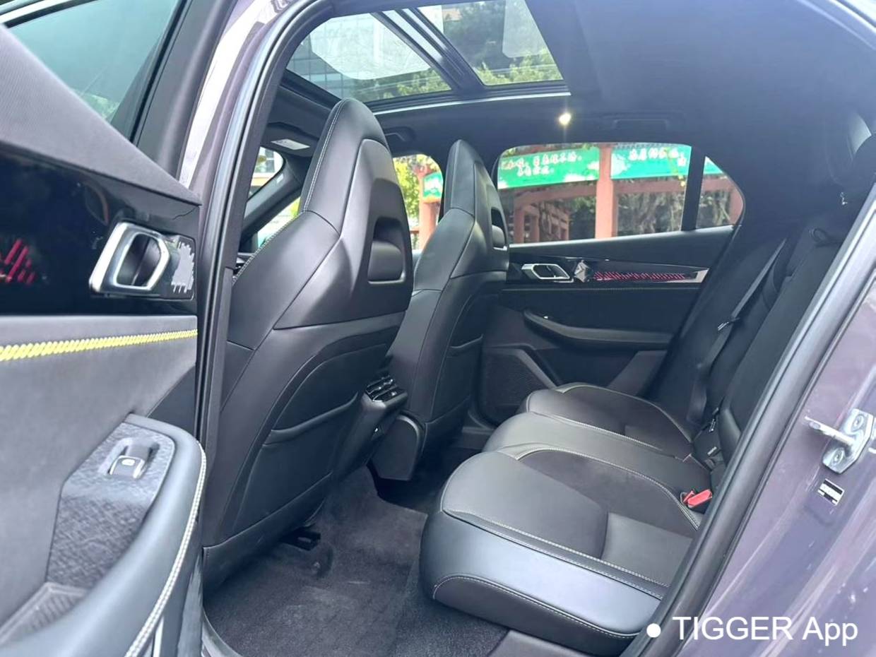 LYNK&CO 2025 LYNK&CO 03 2.0TD Champion Pro Automatic Transmission