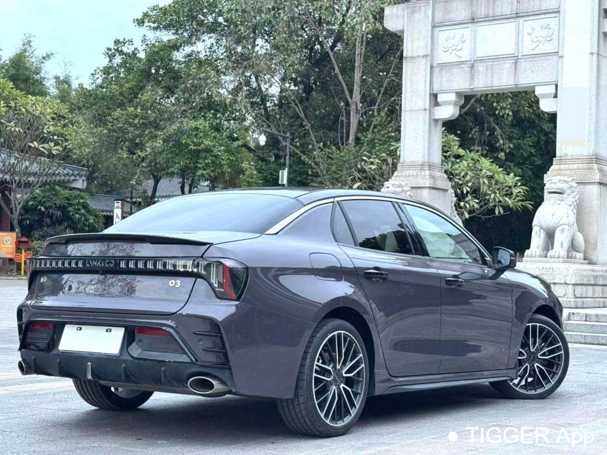 LYNK&CO 2025 LYNK&CO 03 2.0TD Champion Pro Automatic Transmission