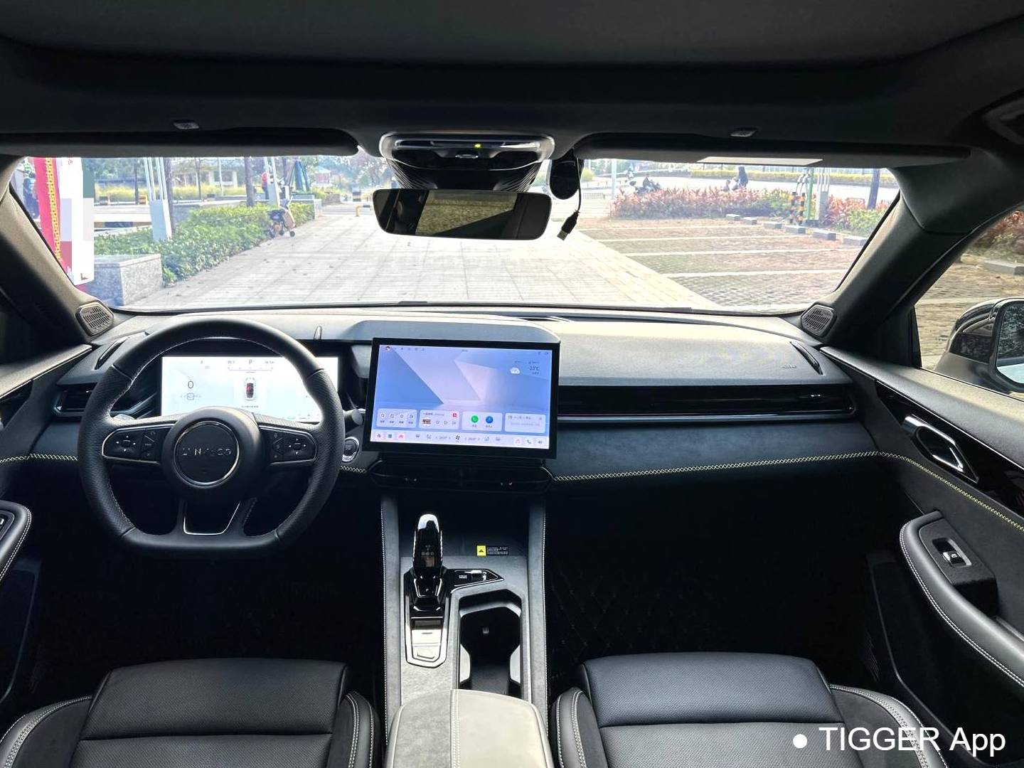 LYNK&CO 2023 LYNK&CO 03 EM-F 1.5T PM Automatic Transmission