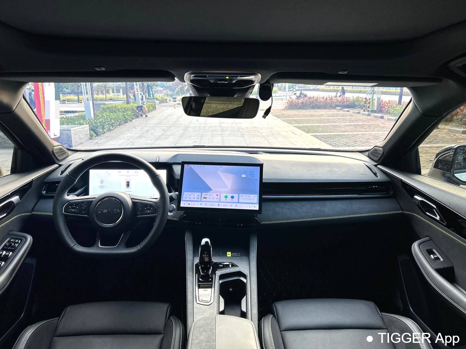 LYNK&CO 2023 LYNK&CO 03 EM-F 1.5T PM Automatic Transmission