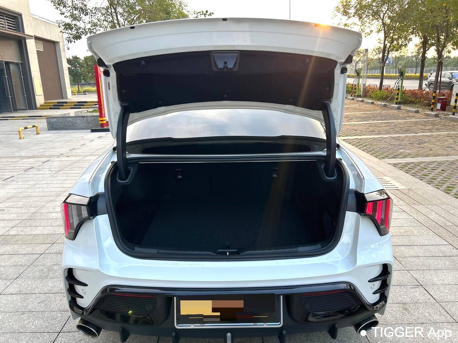 LYNK&CO 2023 LYNK&CO 03 EM-F 1.5T PM Automatic Transmission