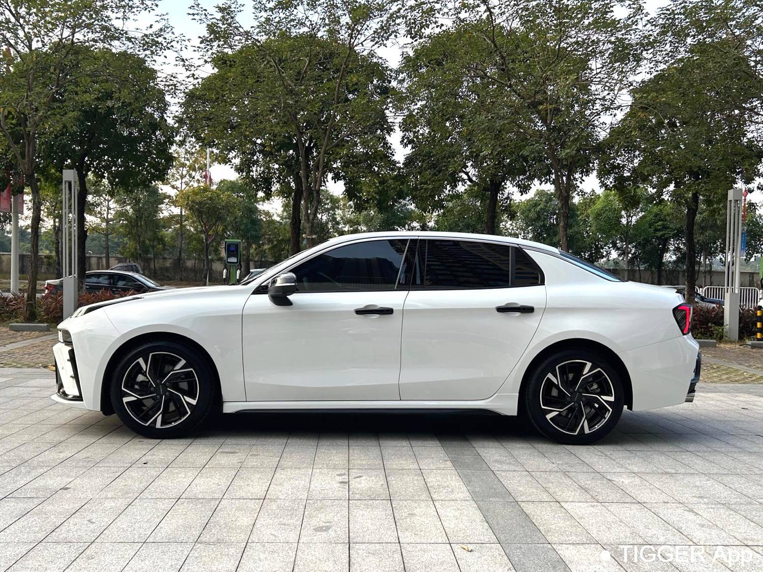 LYNK&CO 2023 LYNK&CO 03 EM-F 1.5T PM Automatic Transmission