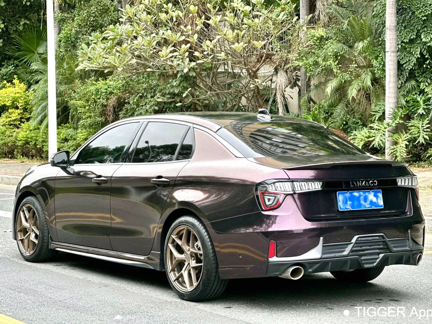 LYNK&CO 2022 LYNK&CO 03 2.0TD Power Pro Automatic Transmission