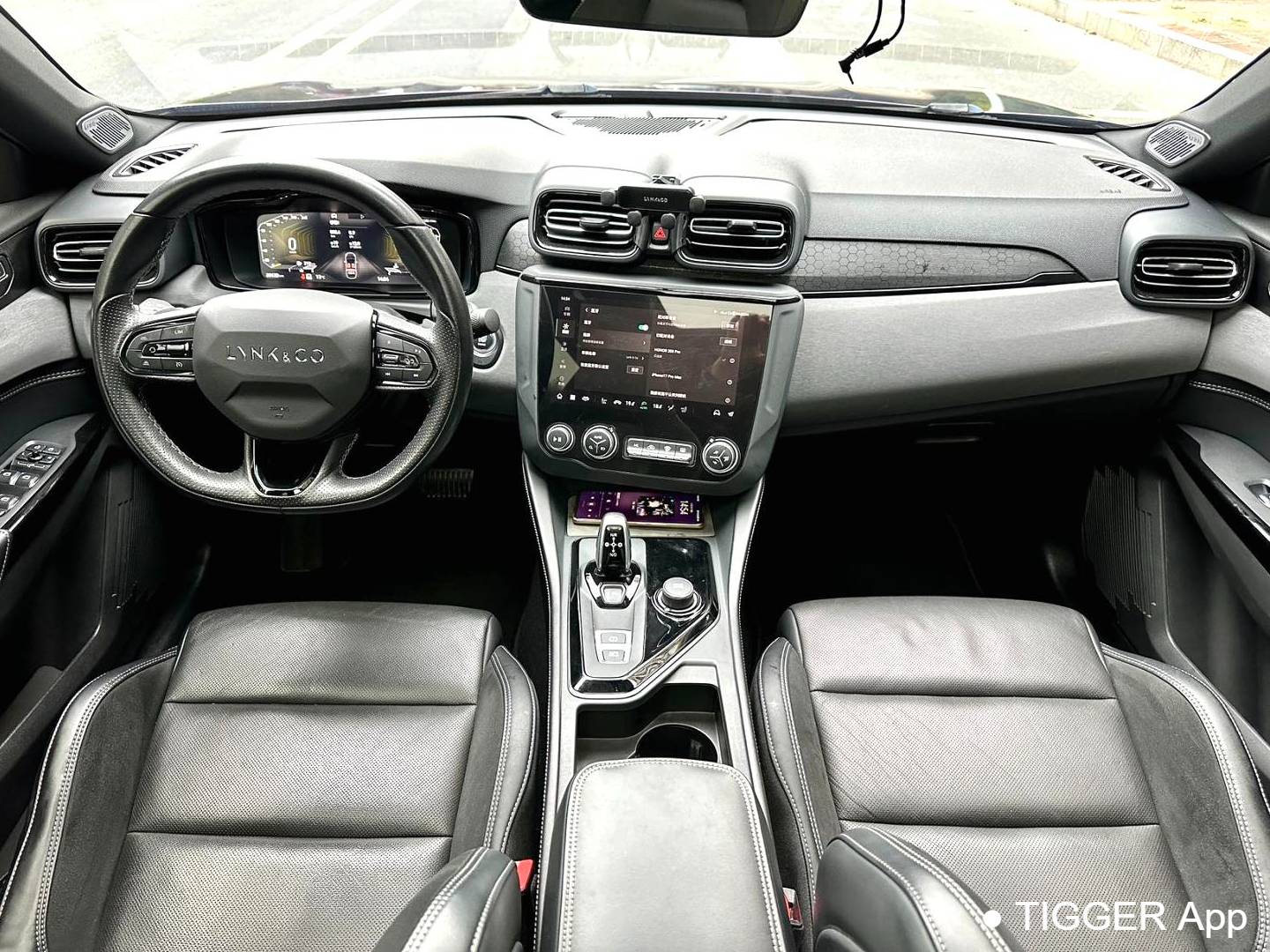 LYNK&CO 2022 LYNK&CO 03 2.0TD Power Pro Automatic Transmission