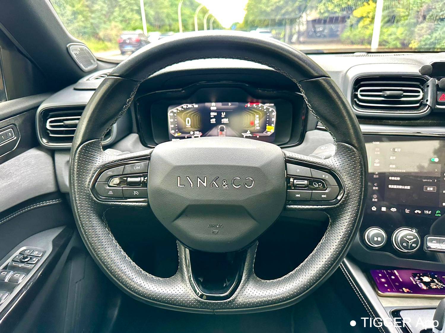 LYNK&CO 2022 LYNK&CO 03 2.0TD Power Pro Automatic Transmission