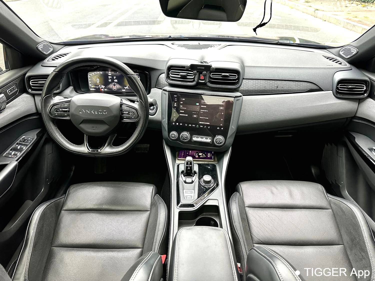 LYNK&CO 2022 LYNK&CO 03 2.0TD Power Pro Automatic Transmission