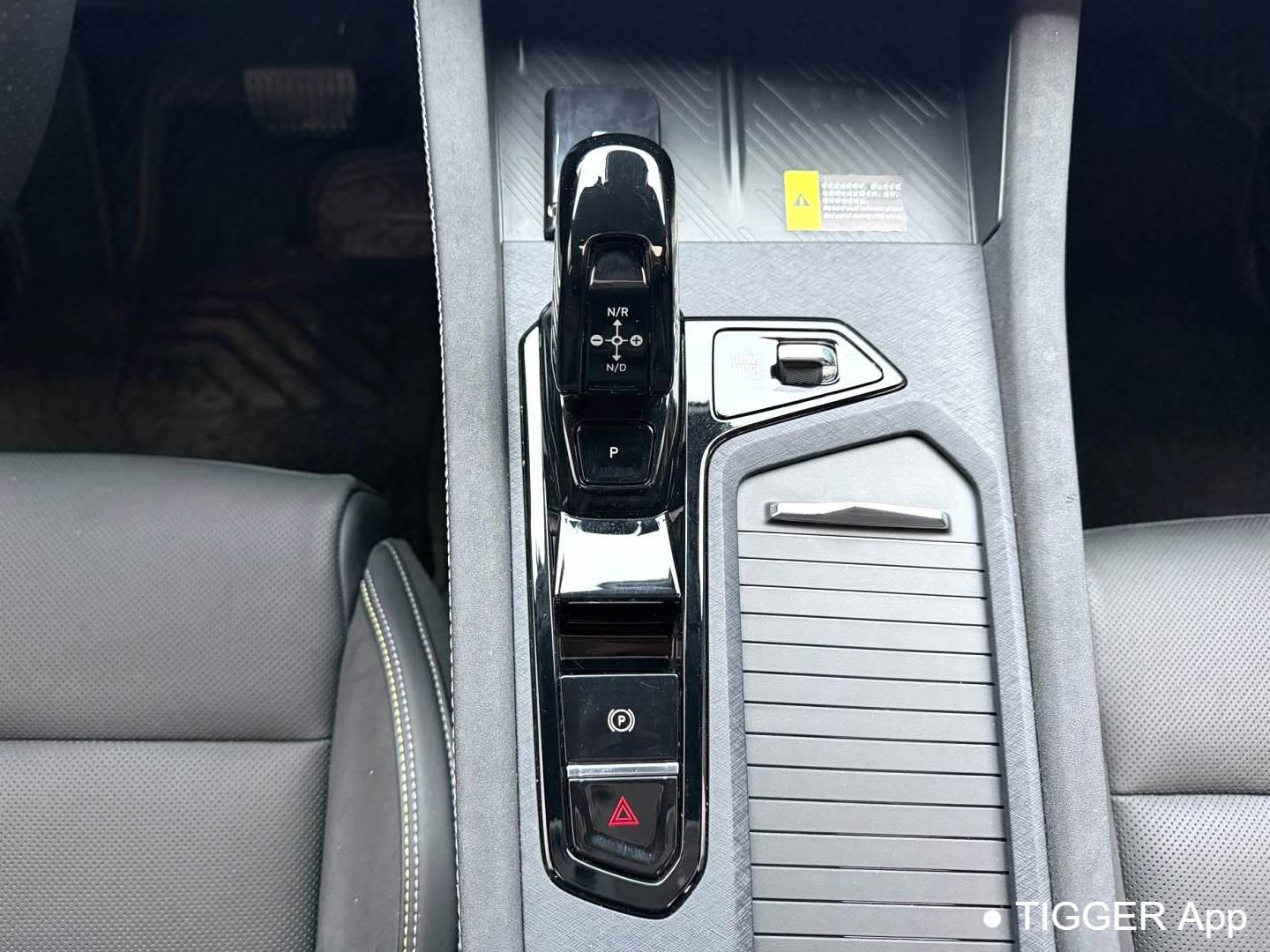 LYNK&CO 2023 LYNK&CO 03 1.5TD Power Pro Automatic Transmission