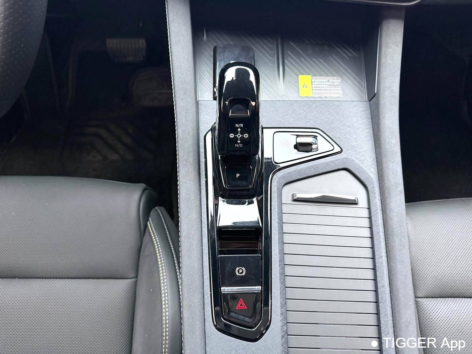 LYNK&CO 2023 LYNK&CO 03 1.5TD Power Pro Automatic Transmission