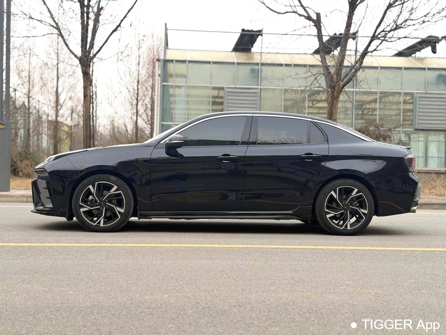 LYNK&CO 2023 LYNK&CO 03 1.5TD Power Pro Automatic Transmission