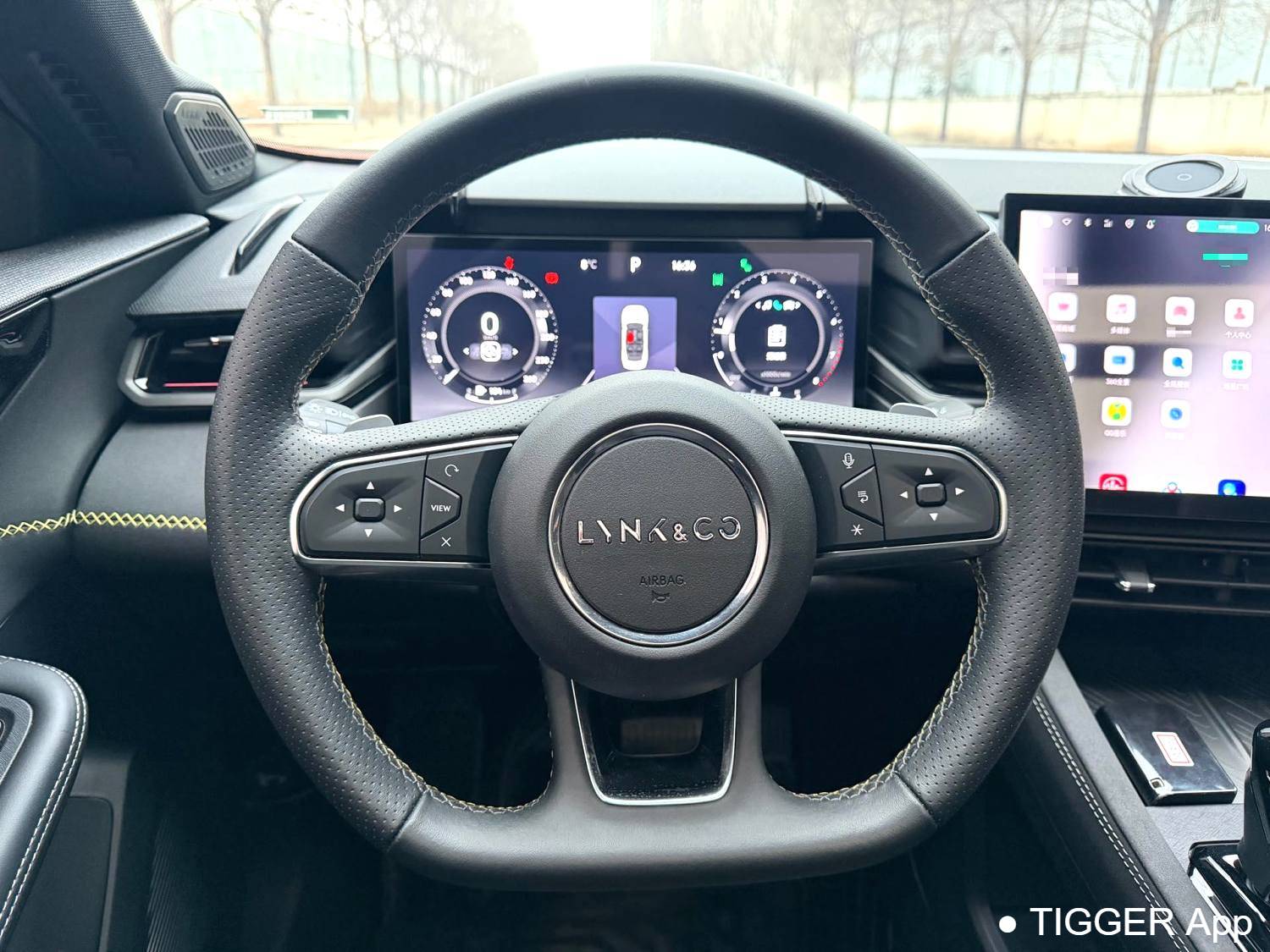 LYNK&CO 2023 LYNK&CO 03 1.5TD Power Pro Automatic Transmission