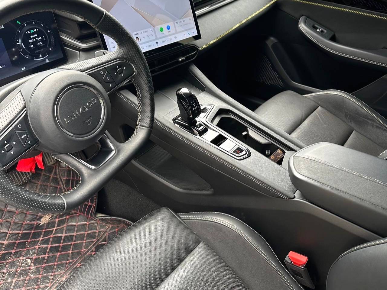 LYNK&CO 2023 LYNK&CO 03 1.5TD Power Pro Automatic Transmission