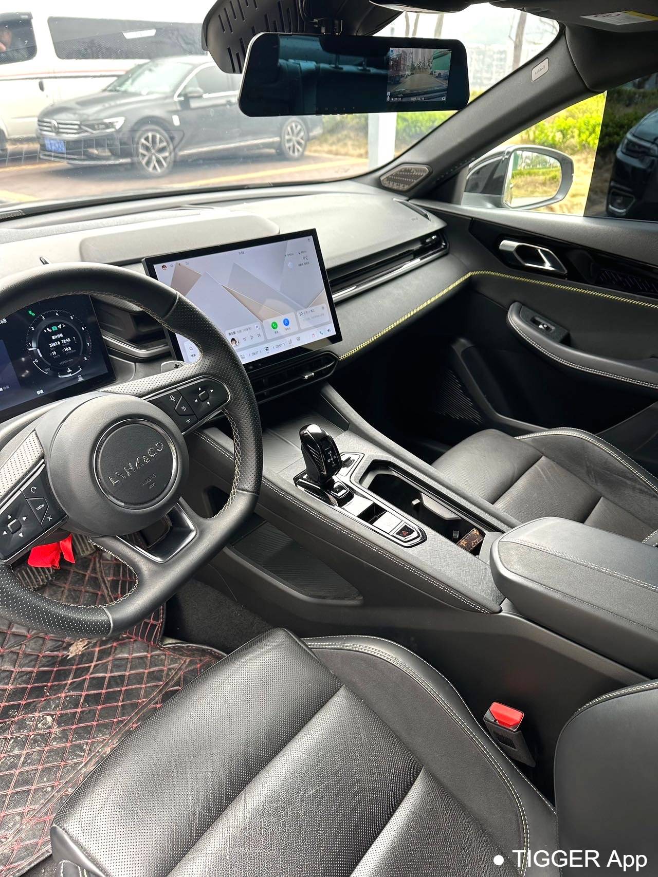 LYNK&CO 2023 LYNK&CO 03 1.5TD Power Pro Automatic Transmission