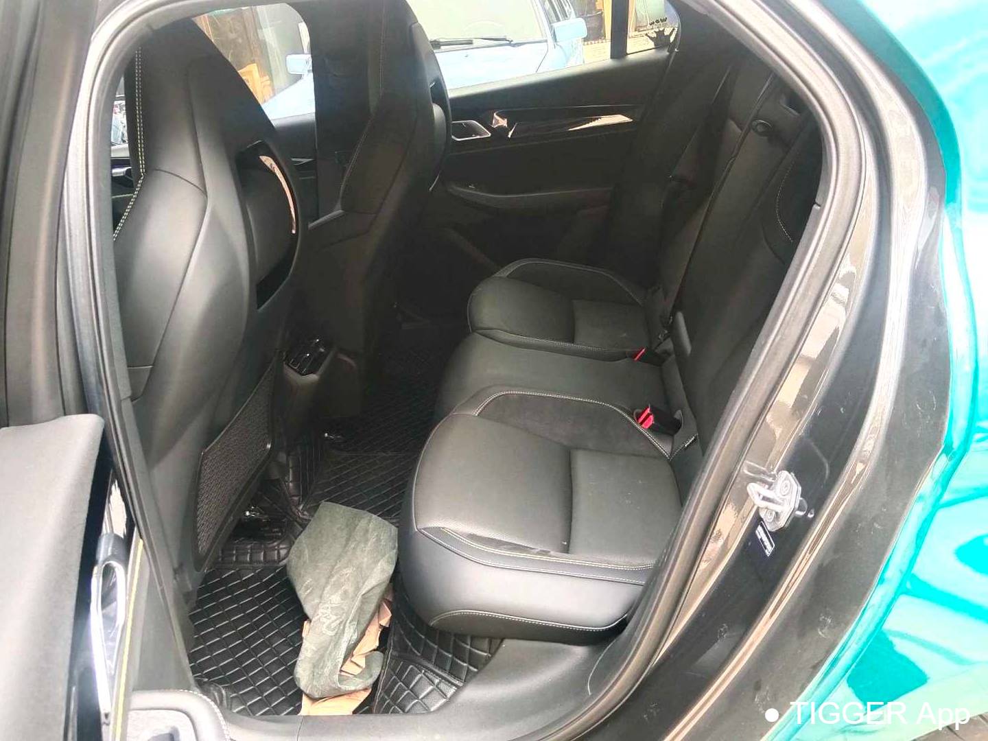 LYNK&CO 2023 LYNK&CO 03 1.5TD Power Pro Automatic Transmission