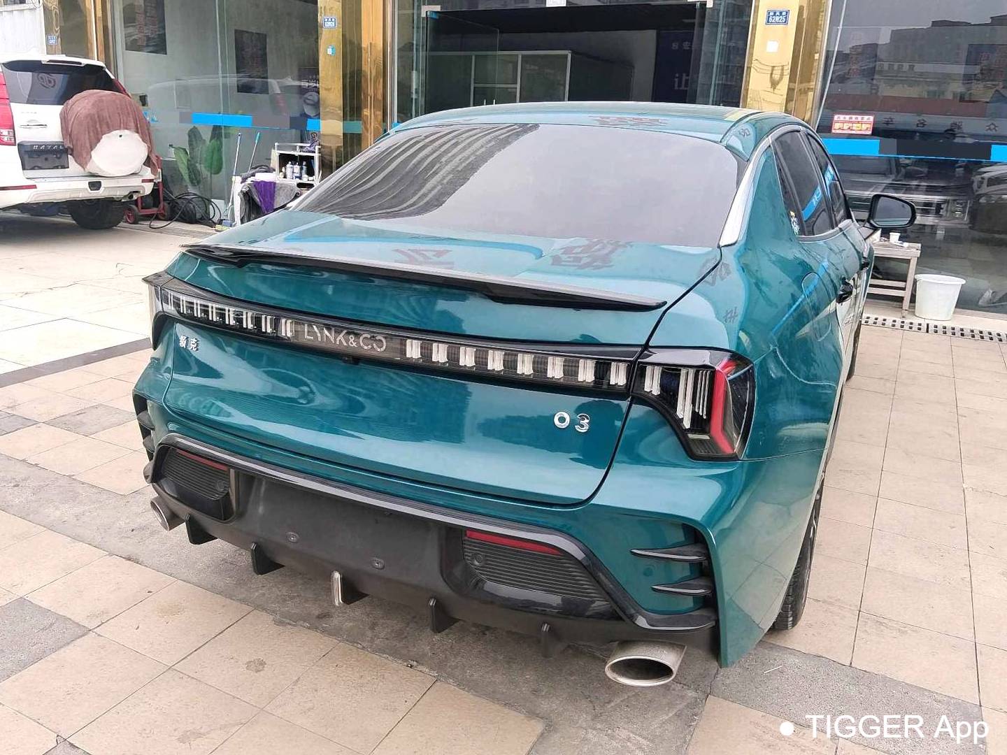 LYNK&CO 2023 LYNK&CO 03 1.5TD Power Pro Automatic Transmission