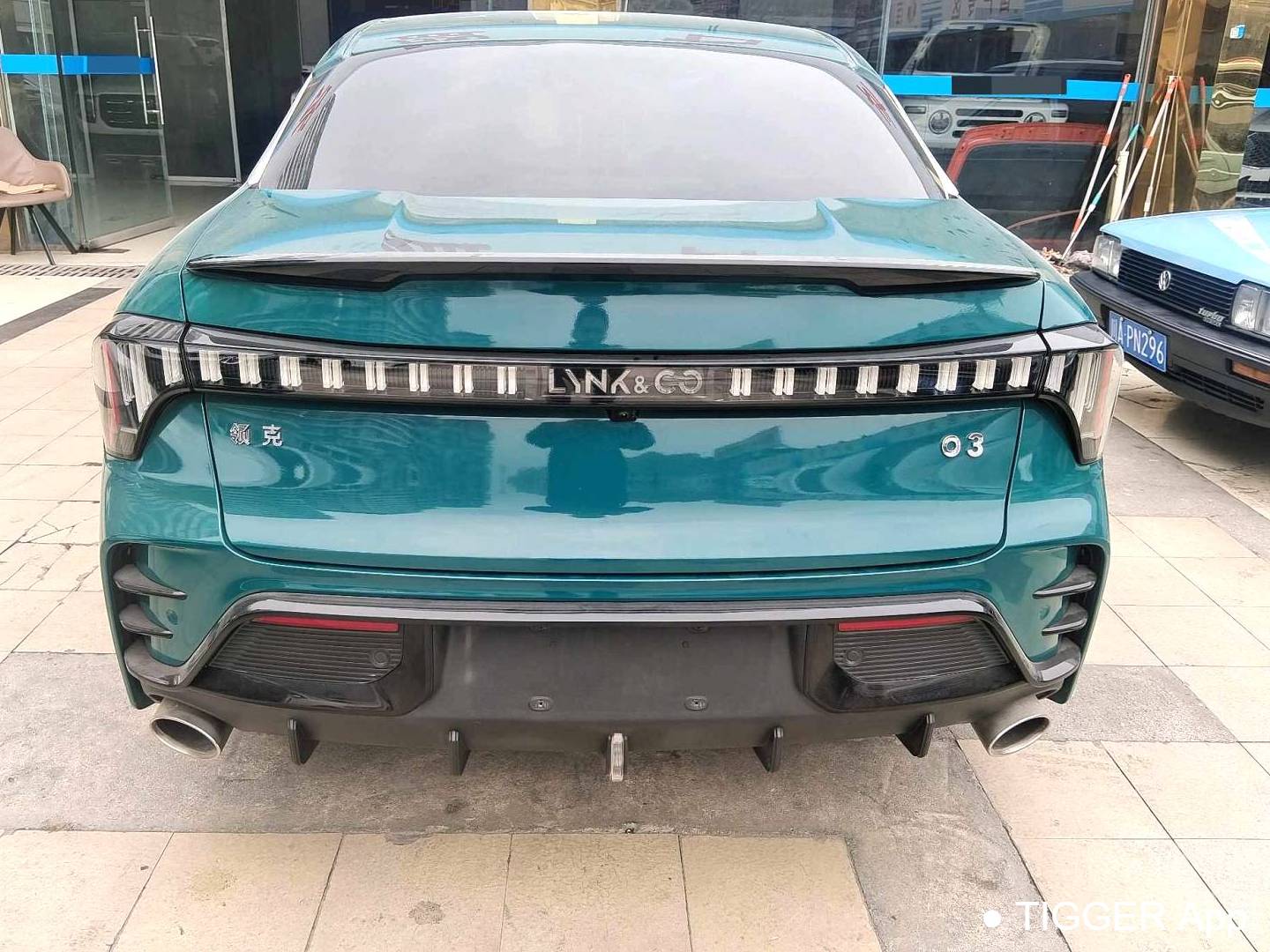 LYNK&CO 2023 LYNK&CO 03 1.5TD Power Pro Automatic Transmission