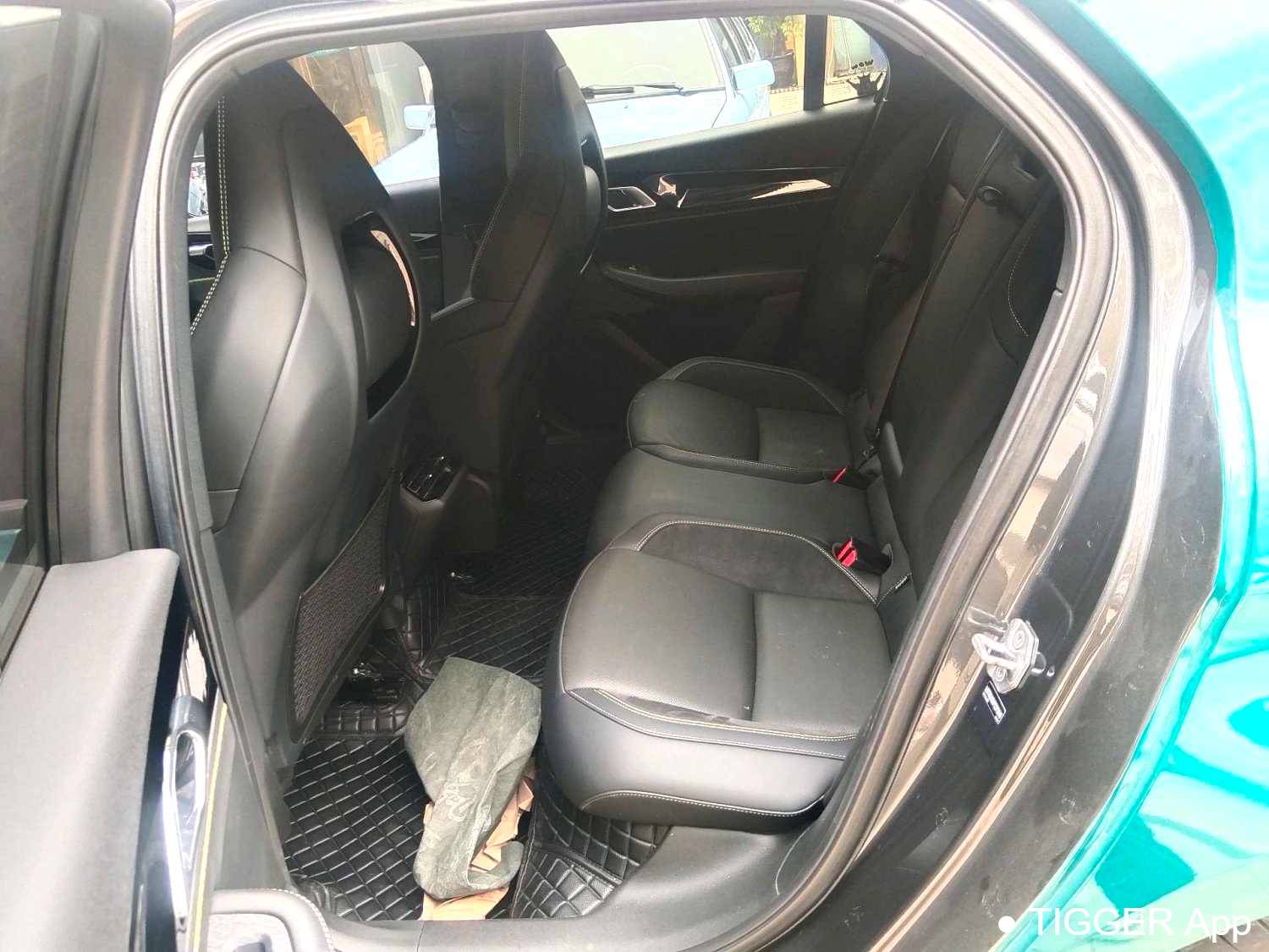 LYNK&CO 2023 LYNK&CO 03 1.5TD Power Pro Automatic Transmission