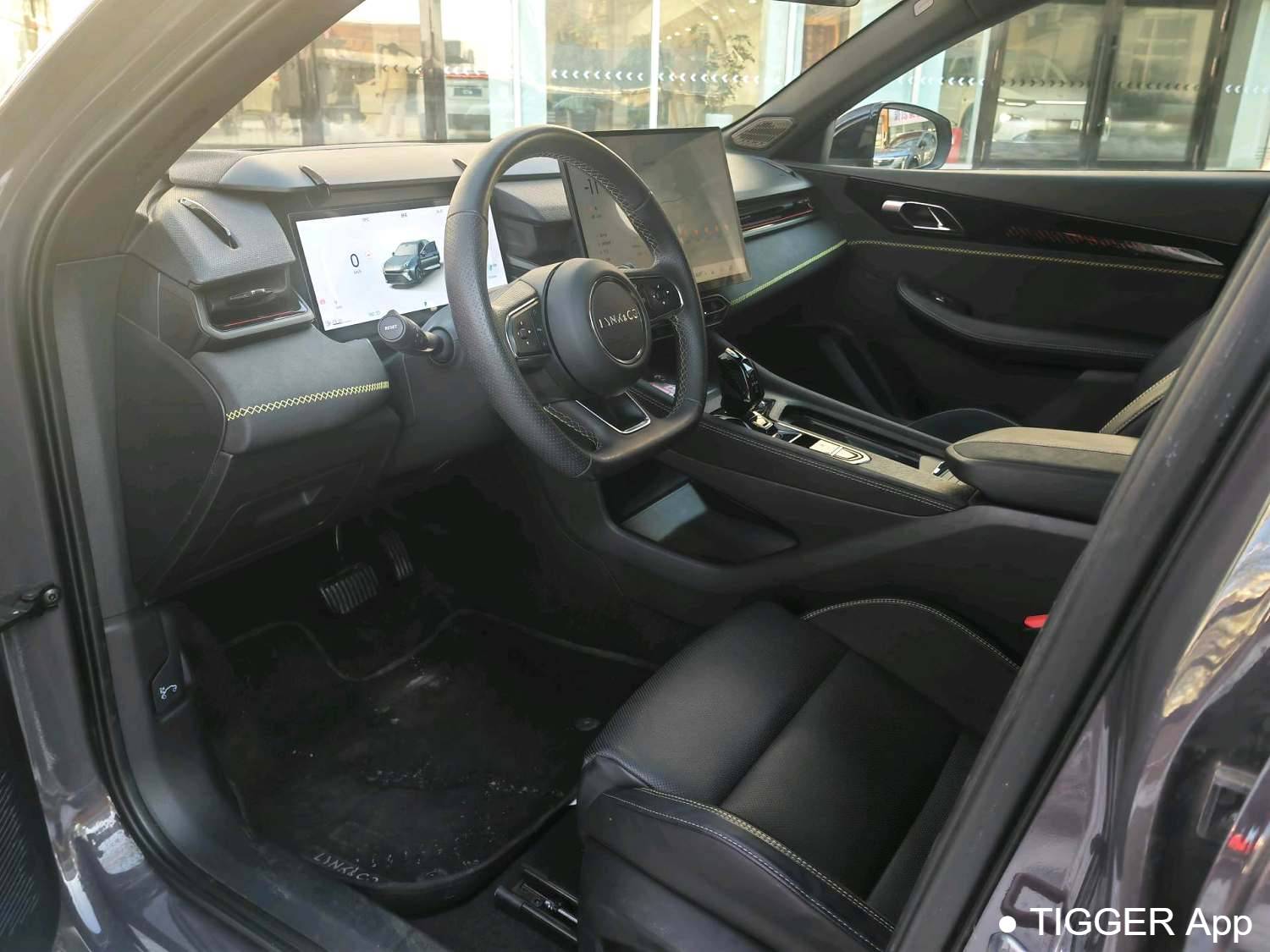 LYNK&CO 2025 LYNK&CO 03 1.5TD Champion Pro Automatic Transmission