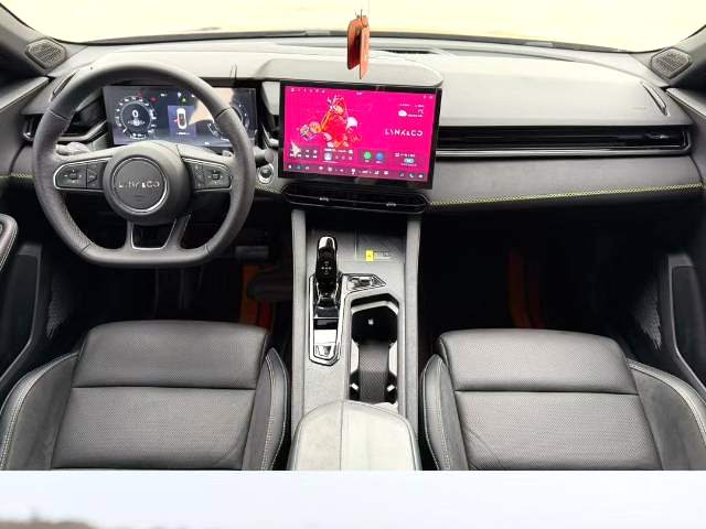 LYNK&CO  2023 LYNK&CO  03 1.5TD Power Pro Automatic Transmission